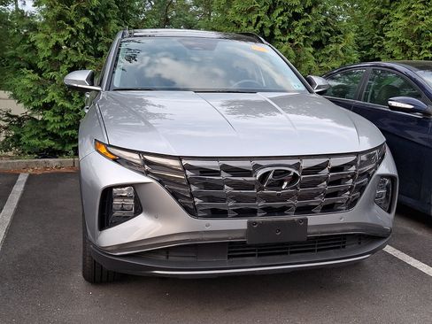 Certified 2024 Hyundai Tucson Limited AWD/4WD image 4