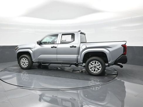 Used 2026 Toyota Tacoma SR AWD/4WD image 5