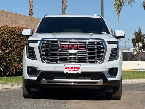 New 2026 GMC Yukon Denali w/ Denali Reserve Package AWD/4WD image 9
