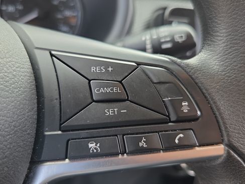 Used 2024 Nissan Kicks SV FWD image 24