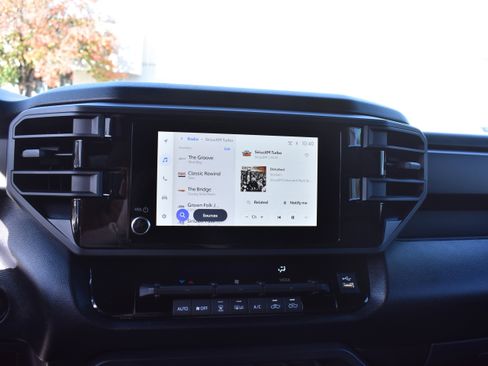 Used 2025 Toyota Tundra SR image 19