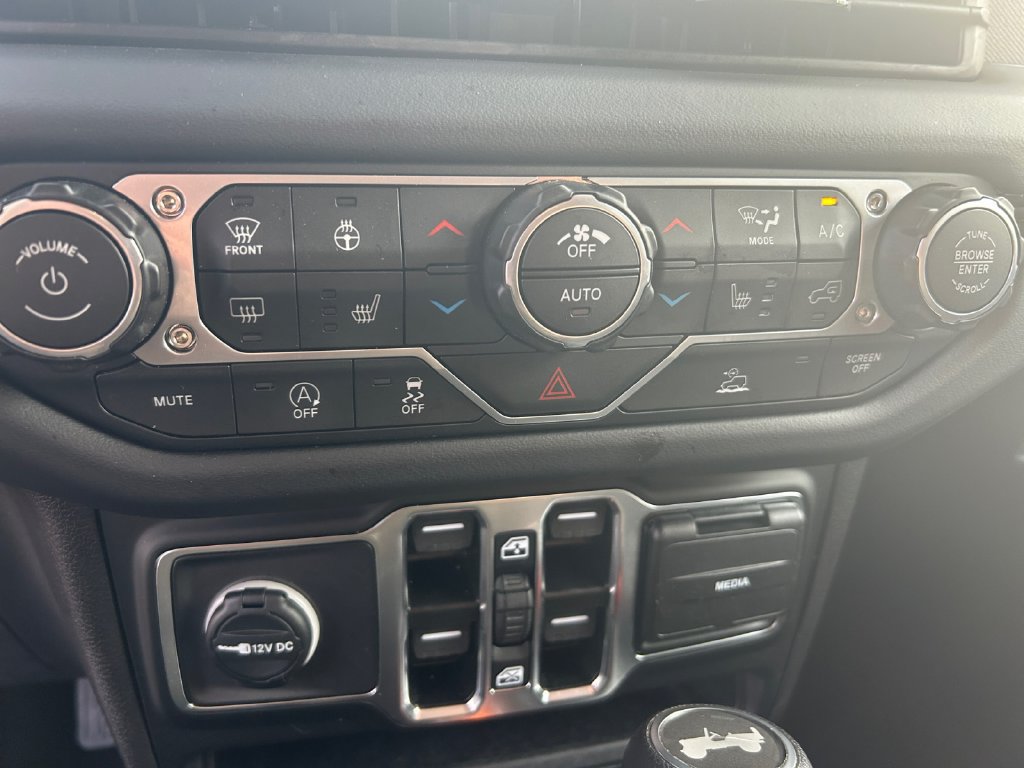 Certified 2026 Jeep Wrangler Unlimited Sahara AWD/4WD image 23
