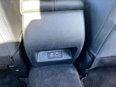 Used 2025 Nissan Altima 2.5 SV image 10