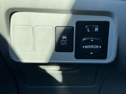 Used 2009 Toyota Corolla XLE image 38