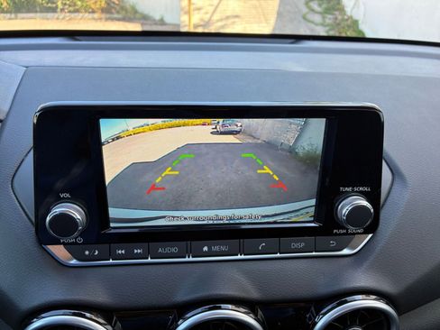 Used 2025 Nissan Sentra S image 22