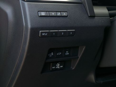 Used 2025 Lexus GX 550 w/ Cold Area Package AWD/4WD image 32