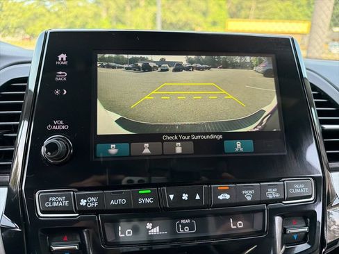Used 2022 Honda Odyssey Touring image 11