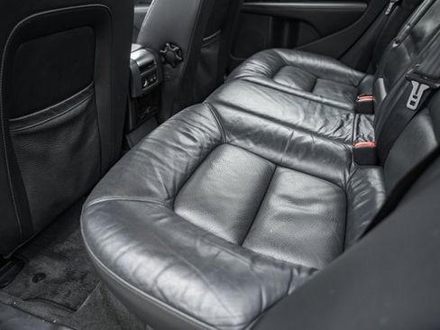 Used 2010 Volvo S80 3.2 image 28