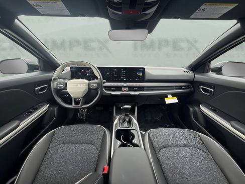 Used 2025 Kia K4 EX w/ GT-Line Sunroof Package FWD image 8