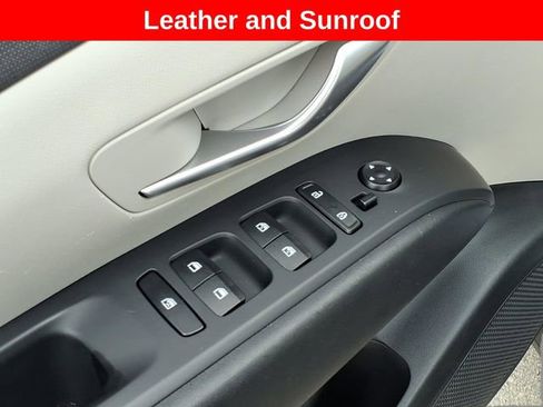 Used 2023 Hyundai Tucson SEL w/ Convenience Package AWD/4WD image 17