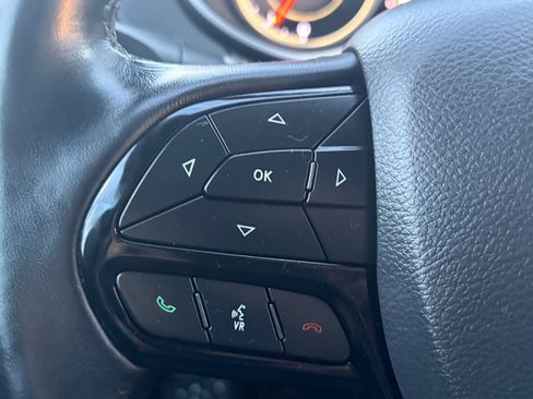 Used 2021 Jeep Cherokee Latitude Plus AWD/4WD image 20