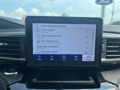 Used 2024 Ford Explorer ST-Line w/ Class IV Trailer Tow Package AWD/4WD image 21