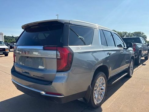 Used 2026 GMC Yukon Elevation AWD/4WD image 3