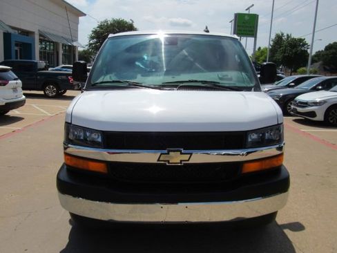 Used 2019 Chevrolet Express 3500 LT w/ LT Preferred Equipment Group image 2