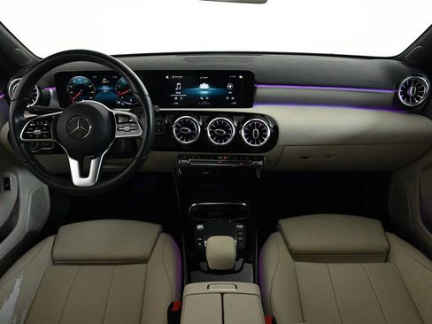 Used 2021 Mercedes-Benz A 220 image 9