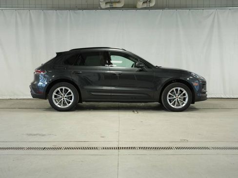 Used 2025 Porsche Macan image 8