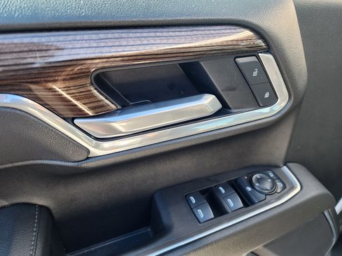 Used 2025 Chevrolet Silverado 1500 LT image 23