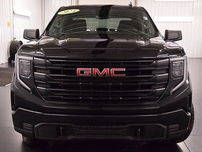 Used 2024 GMC Sierra 1500 Pro w/ Graphite Edition