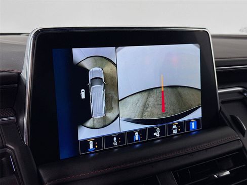 Used 2022 Chevrolet Tahoe RST w/ Luxury Package AWD/4WD image 15