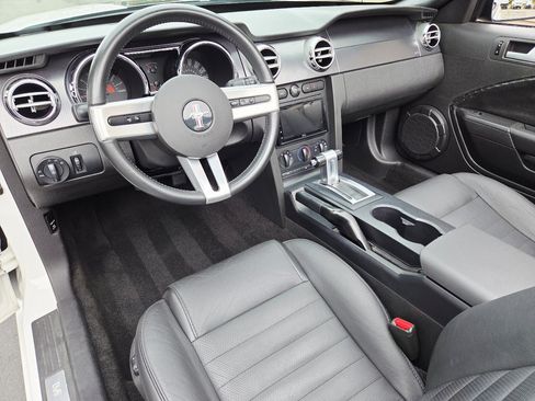 Used 2006 Ford Mustang GT image 18