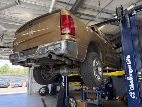 Used 2012 RAM 1500 Big Horn w/ Luxury Group RWD image 4