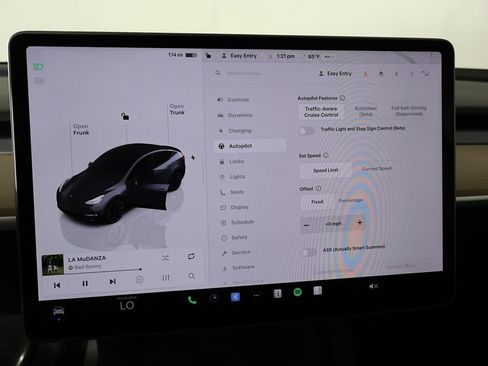 Used 2023 Tesla Model Y Long Range AWD/4WD image 46