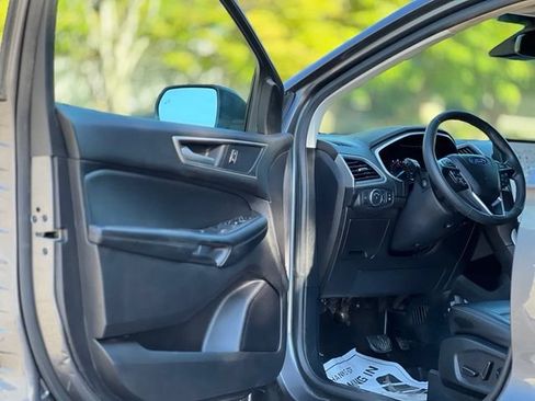 Used 2021 Ford Edge SEL w/ Convenience Package AWD/4WD image 9