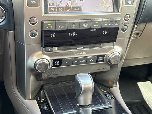 Used 2020 Lexus GX 460 Premium AWD/4WD image 24