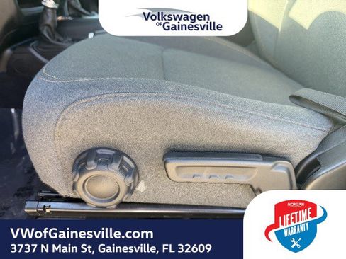 Used 2024 Jeep Wrangler Sport S image 16