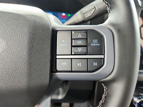 New 2026 Ford F250 Lariat w/ Black Appearance Package image 25