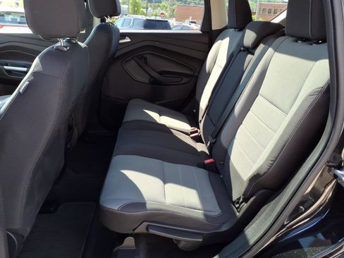 Used 2015 Ford Escape SE AWD/4WD image 10