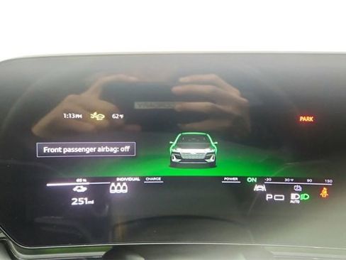 Used 2025 Audi A6 e-tron Prestige w/ Black Warm Weather Package image 39