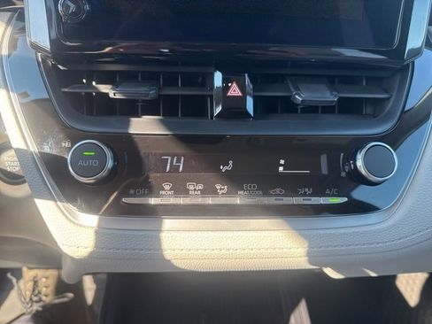 Used 2026 Toyota Corolla Cross LE image 31