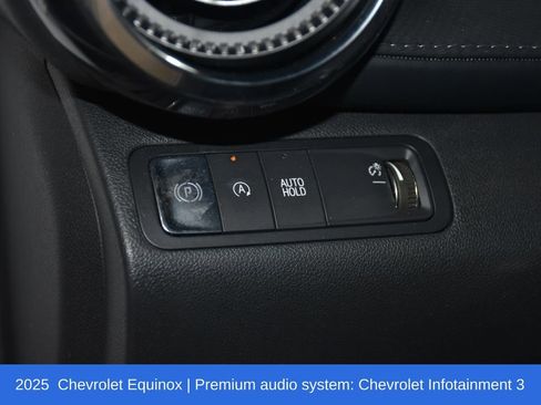 Used 2025 Chevrolet Equinox LT FWD image 8