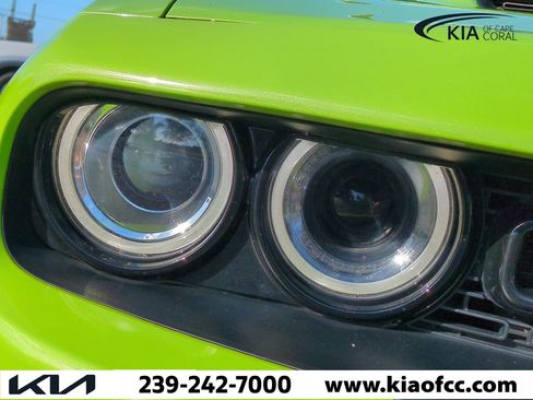 Used 2015 Dodge Challenger R/T Scat Pack w/ Leather Interior Group image 10