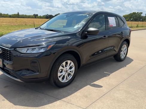 Used 2025 Ford Escape Active AWD/4WD image 5