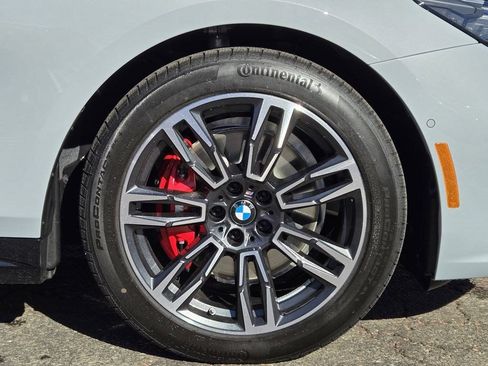 Used 2026 BMW 530i xDrive w/ M Sport Package AWD/4WD image 13