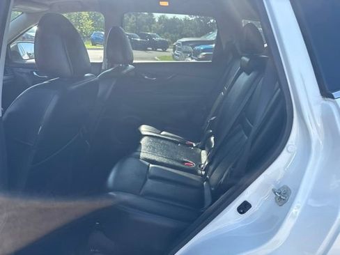 Used 2019 Nissan Rogue SL w/ Premium Package AWD/4WD image 26