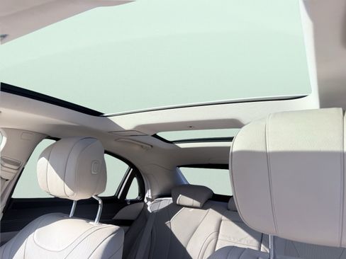 Used 2015 Mercedes-Benz S 550 Sedan w/ Premium 1 Package image 27