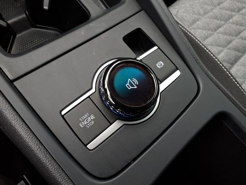 Certified 2025 Volkswagen Tiguan S image 29