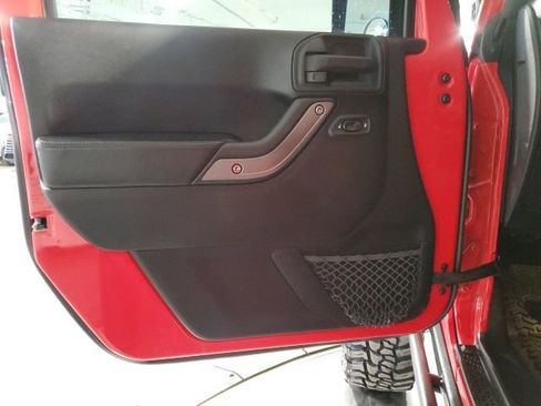 Used 2016 Jeep Wrangler Unlimited Sport image 14