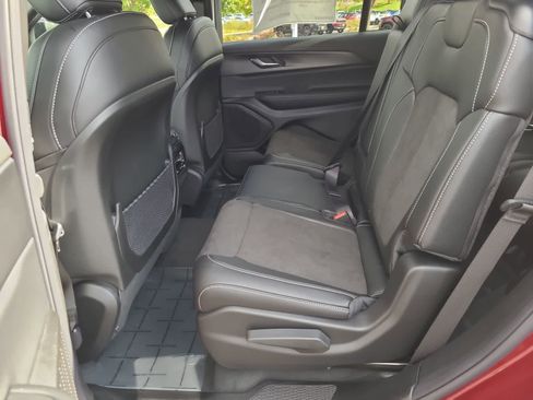 New 2025 Jeep Grand Cherokee L Altitude image 21