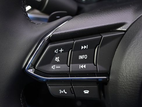 New 2025 MAZDA CX-5 Signature image 32