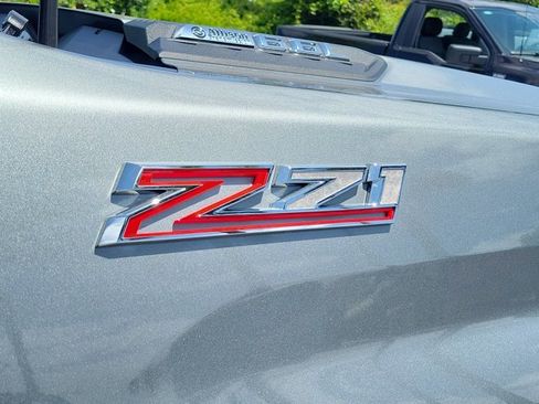 Used 2025 Chevrolet Silverado 2500 Custom w/ Custom Value Package image 11