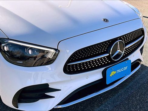 Used 2022 Mercedes-Benz E 350 4MATIC Sedan image 32