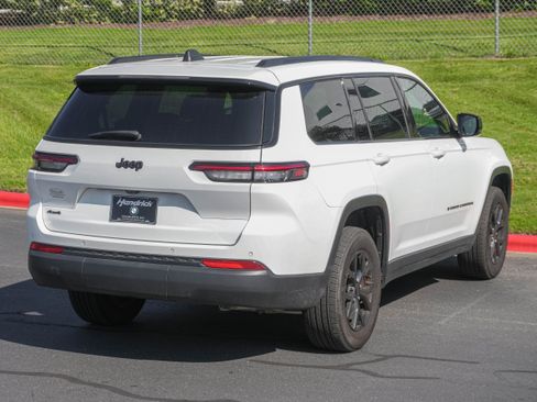 Used 2023 Chevrolet Tahoe LT w/ Max Trailering Package AWD/4WD image 9