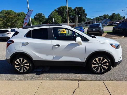 Used 2021 Buick Encore Preferred w/ Safety Package II FWD image 7