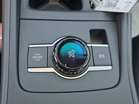 New 2026 Volkswagen Tiguan SE image 18