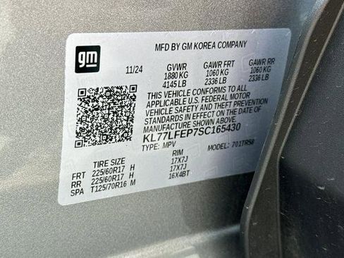 Used 2025 Chevrolet Trax LS FWD image 39