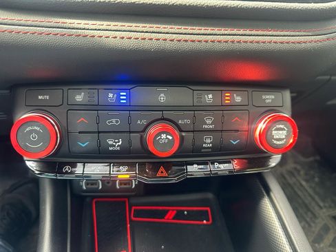 Used 2023 Dodge Durango GT image 15